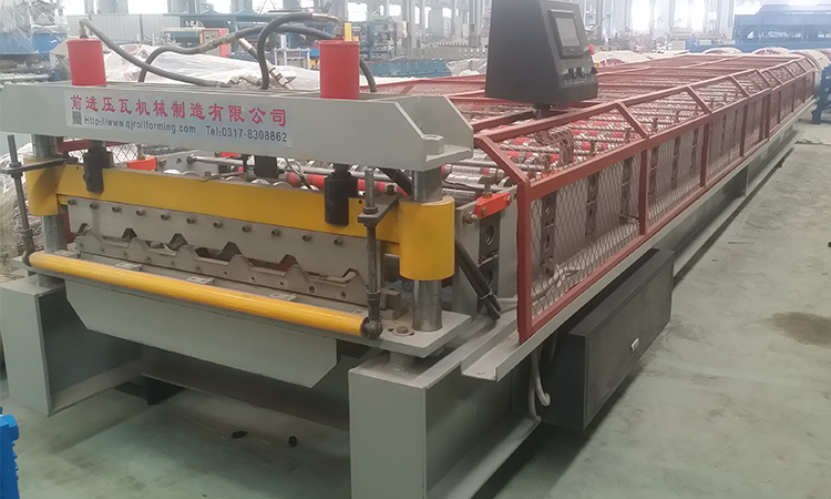 Galvanized sheet IBR used metal roof panel roll forming machine